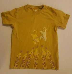 מבצעי Black Friday בגדי ילדים    Disney Lion King Simba Nala Uniqlo Short Sleeve Shirt Size 7-8 Kids